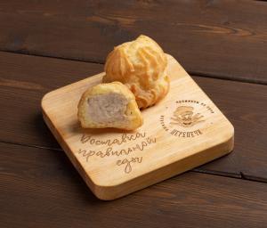 Профитроли с паштетом из курицы